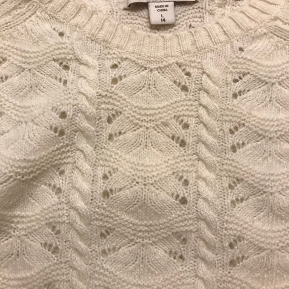 Soft light sweater-Pretty knit design-excellent - Picture 3 of 3